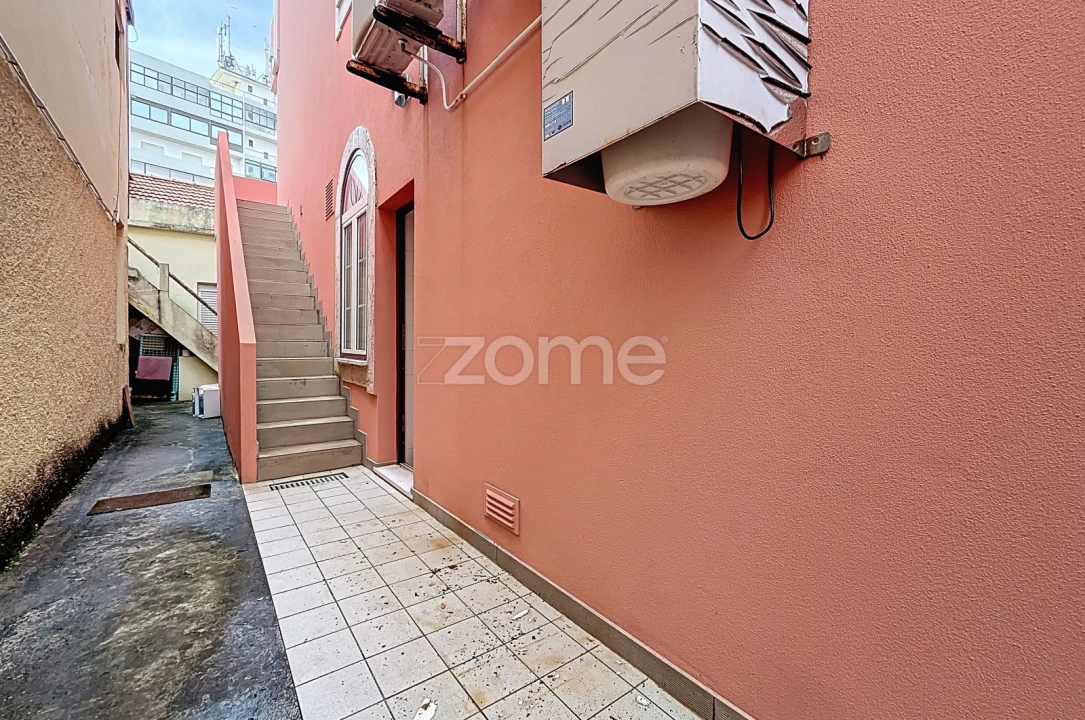 Prédio para Venda em Buarcos Foto 54