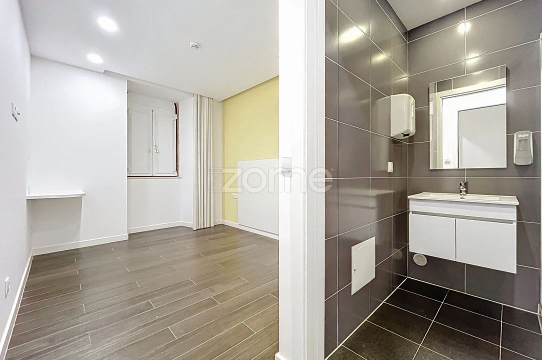 Prédio para Venda em Buarcos Foto 1