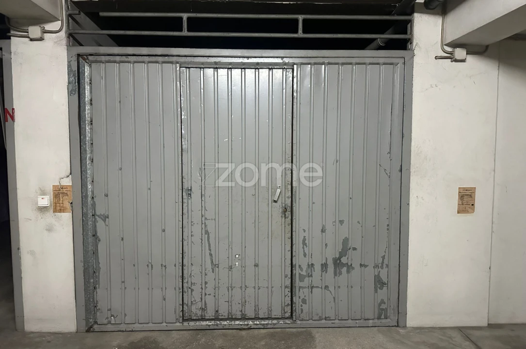 Garagem para Venda em Buarcos Foto 3
