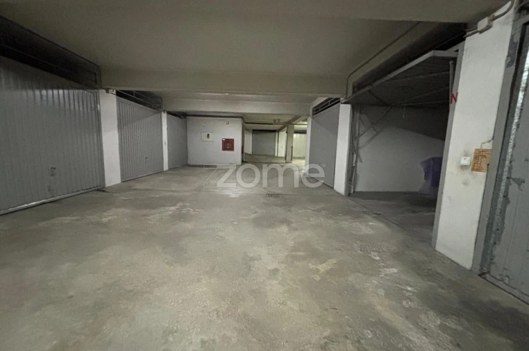 Garagem para Venda em Buarcos