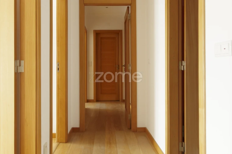 Apartamento T3 para Arrendamento em Oeiras e São Julião da Barra, Paço de Arcos e Caxias Foto 8