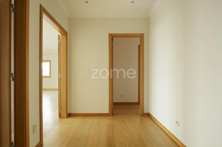 Apartamento T3 para Arrendamento em Oeiras e São Julião da Barra, Paço de Arcos e Caxias Foto 16