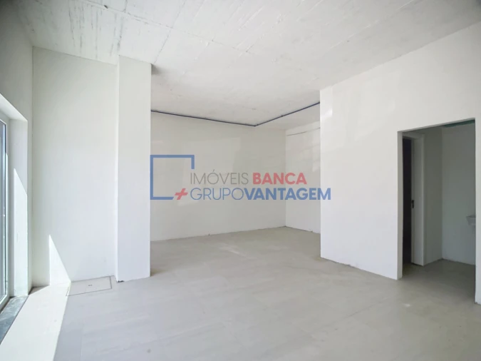 Loja para Venda em Santo Antão e São Julião do Tojal Foto 4