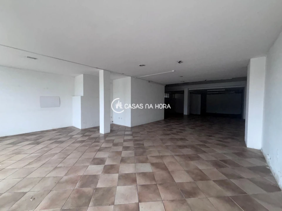 Loja para Arrendamento em Viseu Foto 1