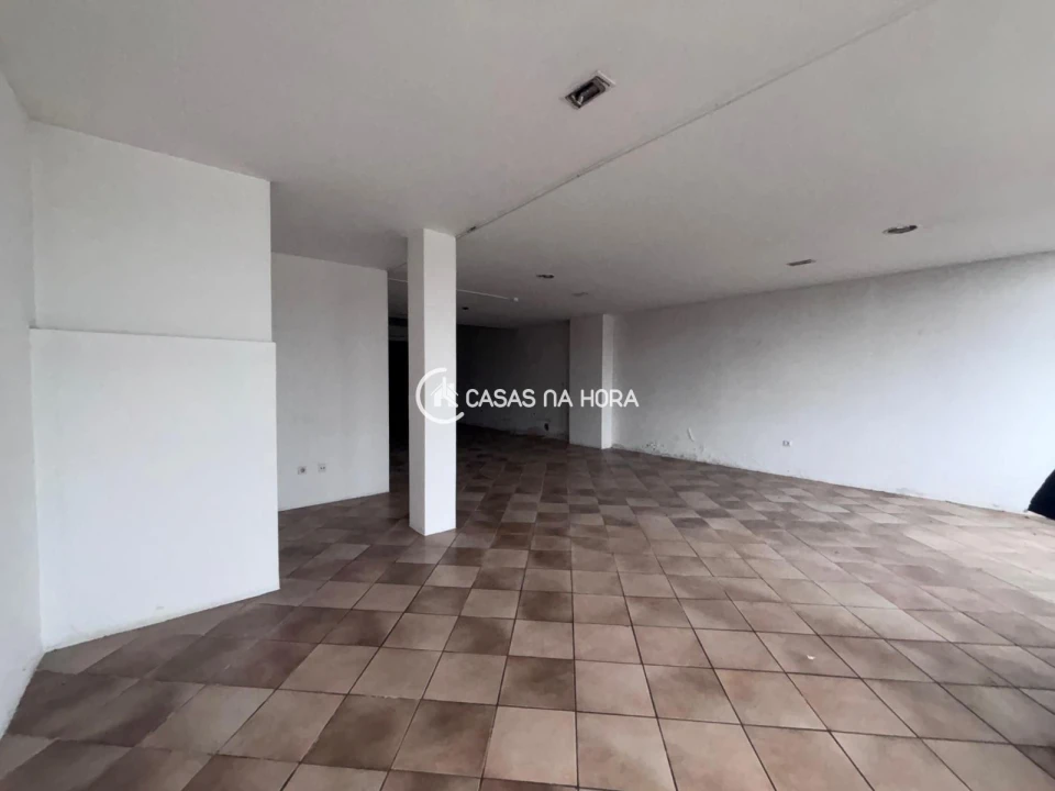 Loja para Arrendamento em Viseu Foto 2