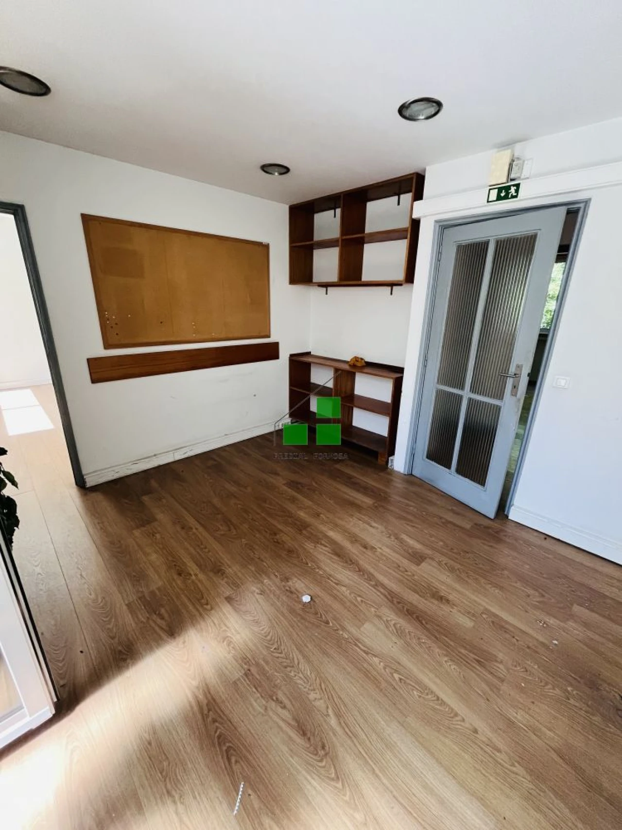 Loja para Arrendamento em Cedofeita, Santo Ildefonso, Sé, Miragaia, São Nicolau e Vitória Foto 6