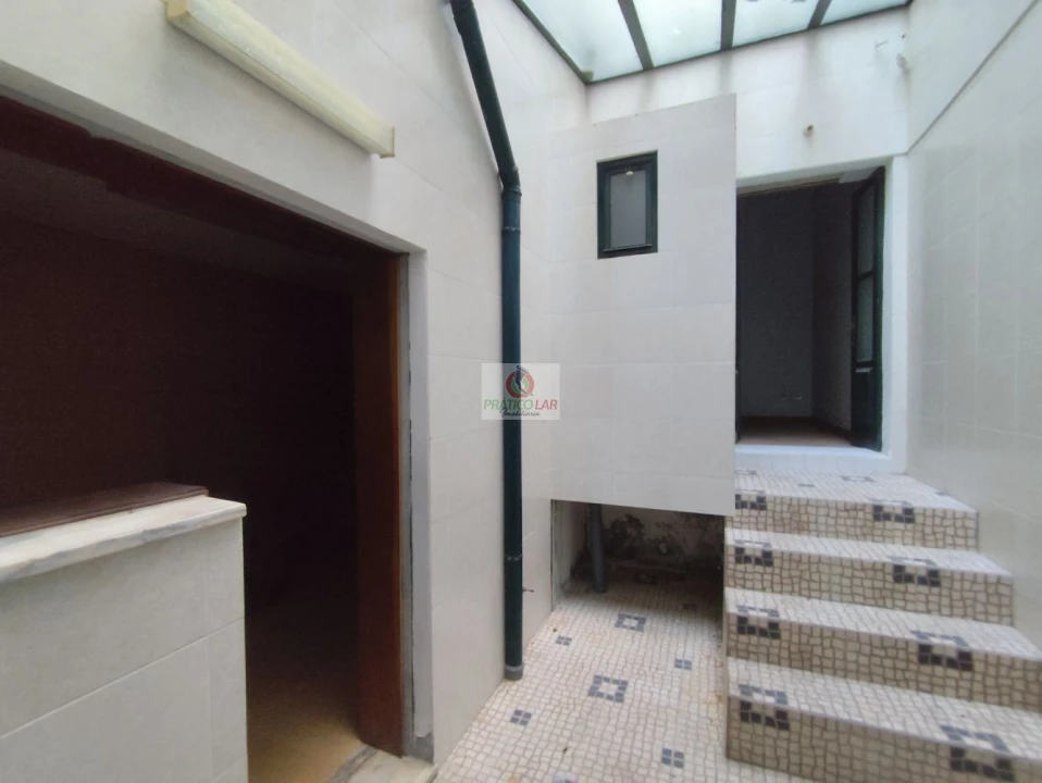 Moradia T7 para Venda em Glória e Vera Cruz Foto 30