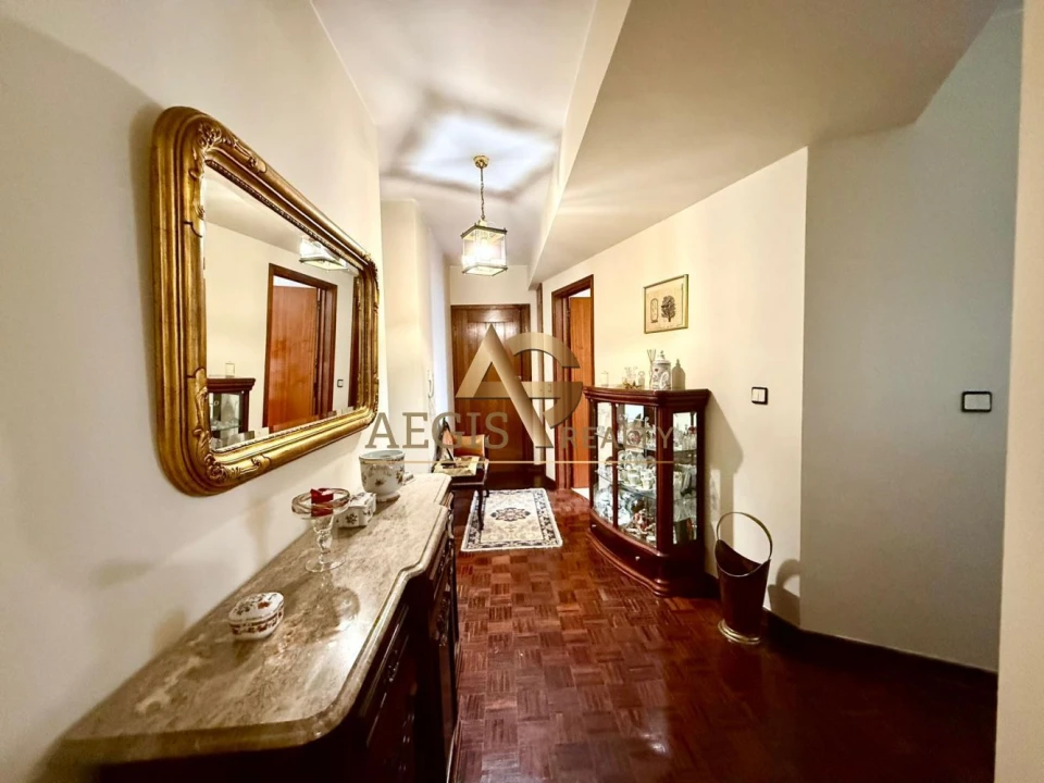 Apartamento T4 para Venda em Santo Antonio Foto 3