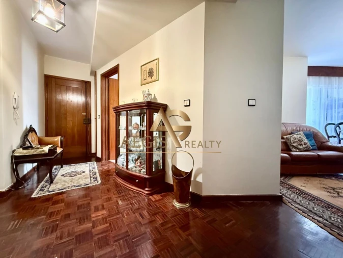 Apartamento T4 para Venda em Santo Antonio Foto 1