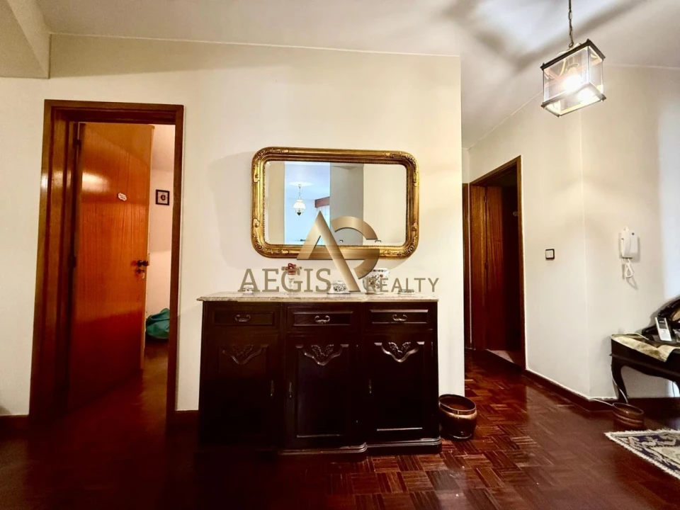 Apartamento T4 para Venda em Santo Antonio Foto 4