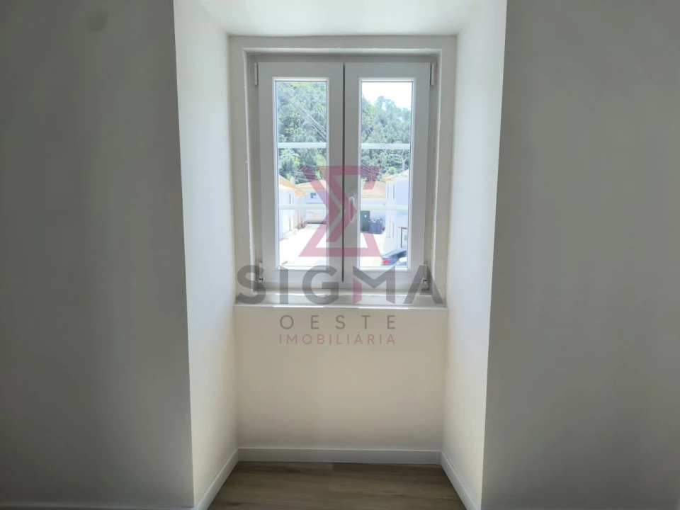 Moradia T2 para Venda em Roliça Foto 32