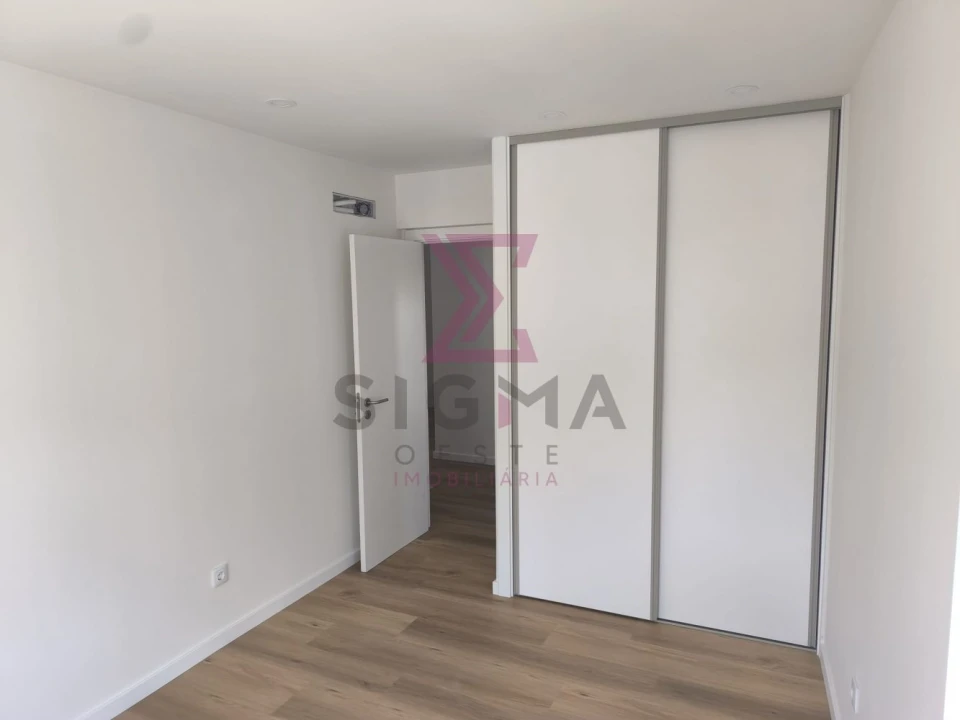 Moradia T2 para Venda em Roliça Foto 28