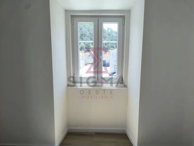 Moradia T2 para Venda em Roliça Foto 32