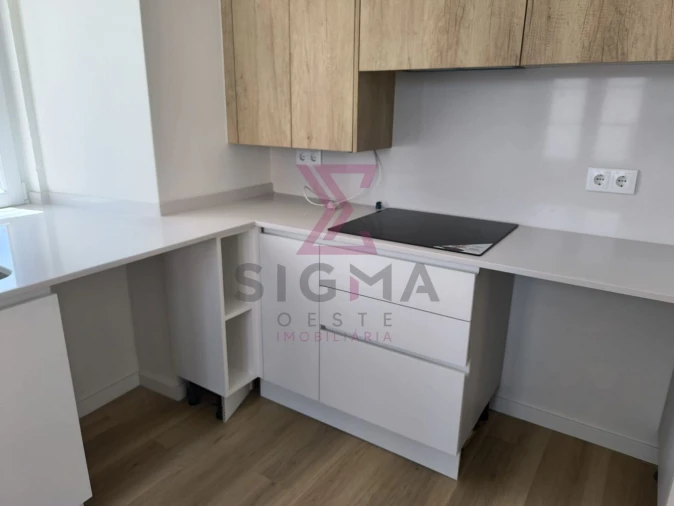 Moradia T2 para Venda em Roliça Foto 6