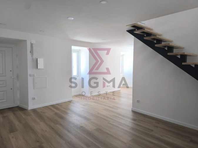 Moradia T2 para Venda em Roliça Foto 26