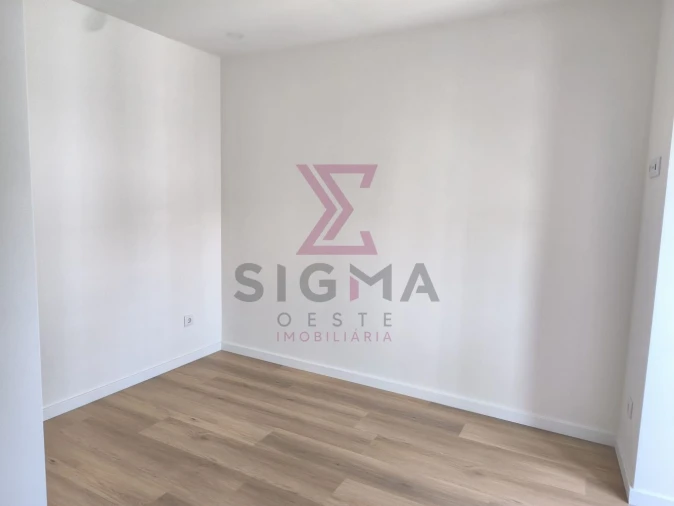 Moradia T2 para Venda em Roliça Foto 53