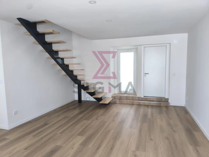 Moradia T2 para Venda em Roliça Foto 20