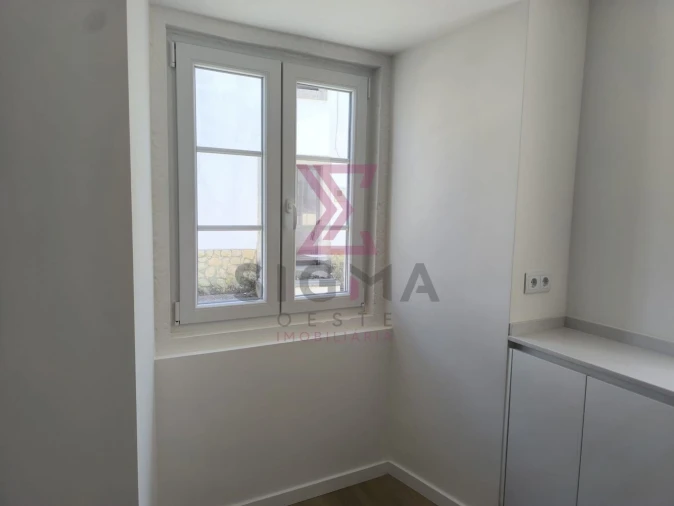 Moradia T2 para Venda em Roliça Foto 9