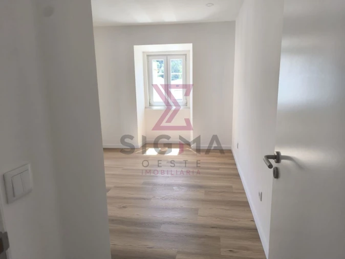 Moradia T2 para Venda em Roliça Foto 26