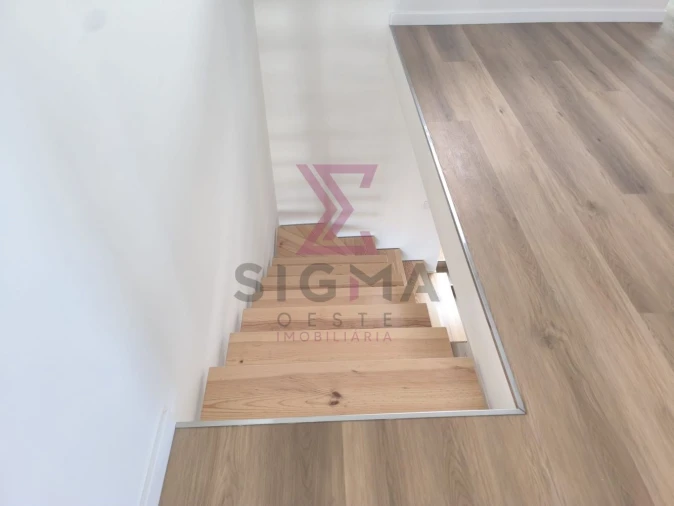 Moradia T2 para Venda em Roliça Foto 23