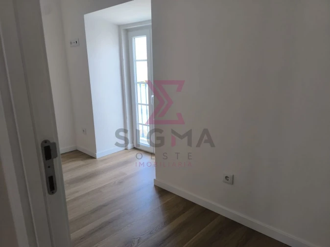 Moradia T2 para Venda em Roliça Foto 35