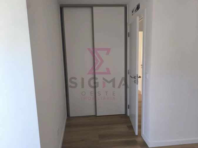 Moradia T2 para Venda em Roliça Foto 33