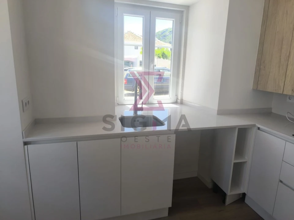 Moradia T2 para Venda em Roliça Foto 59