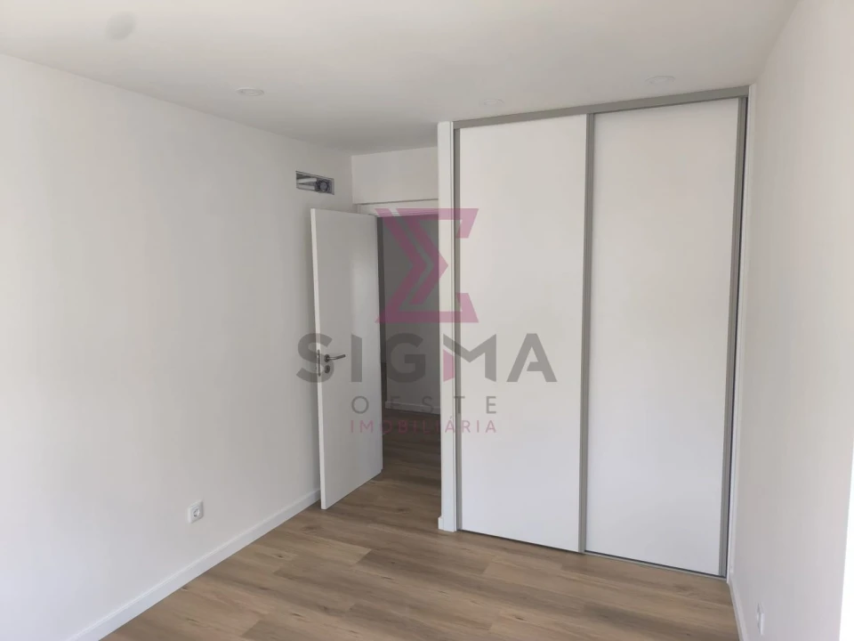 Moradia T2 para Venda em Roliça Foto 30