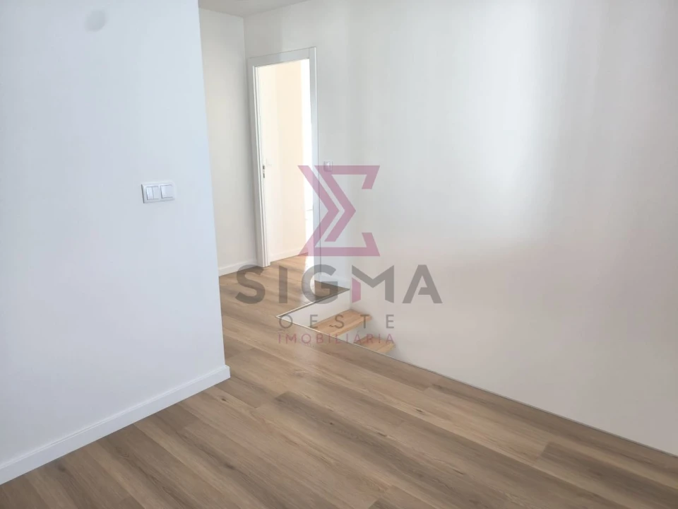 Moradia T2 para Venda em Roliça Foto 29