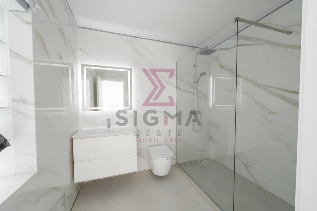 Moradia T2 para Venda em Roliça Foto 29