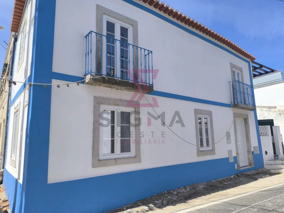 Moradia T2 para Venda em Roliça Foto 1