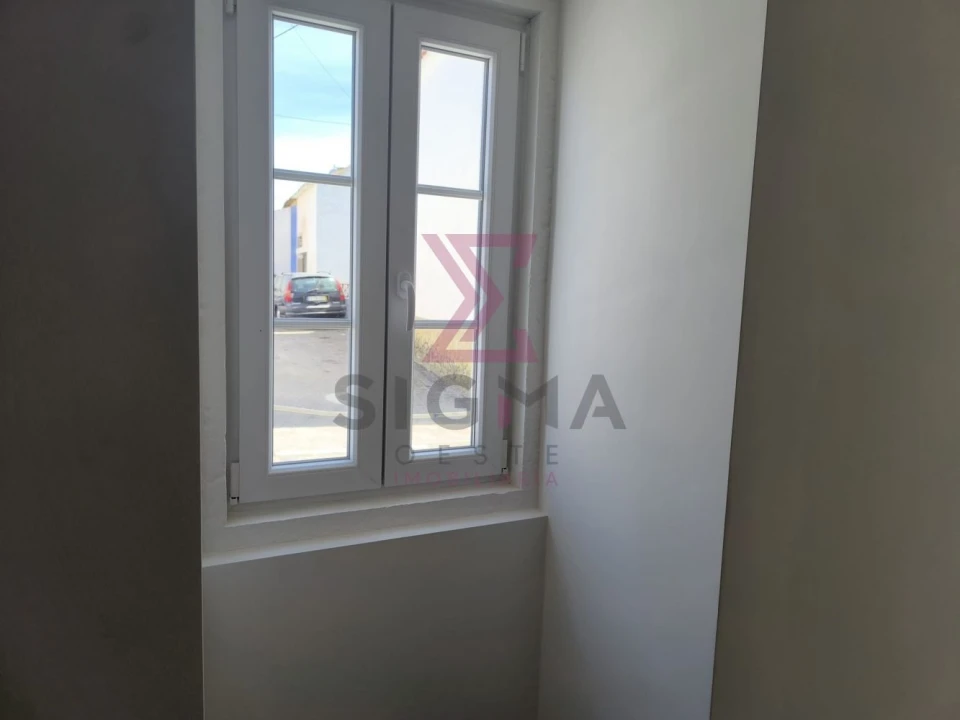 Moradia T2 para Venda em Roliça Foto 13