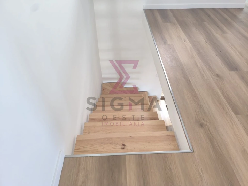 Moradia T2 para Venda em Roliça Foto 23