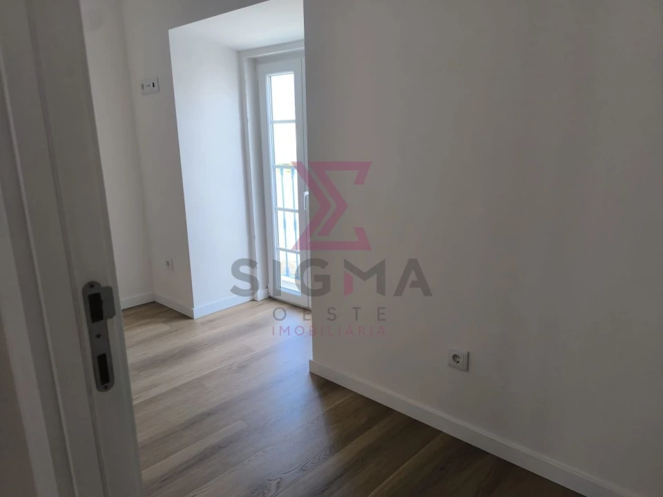 Moradia T2 para Venda em Roliça Foto 35