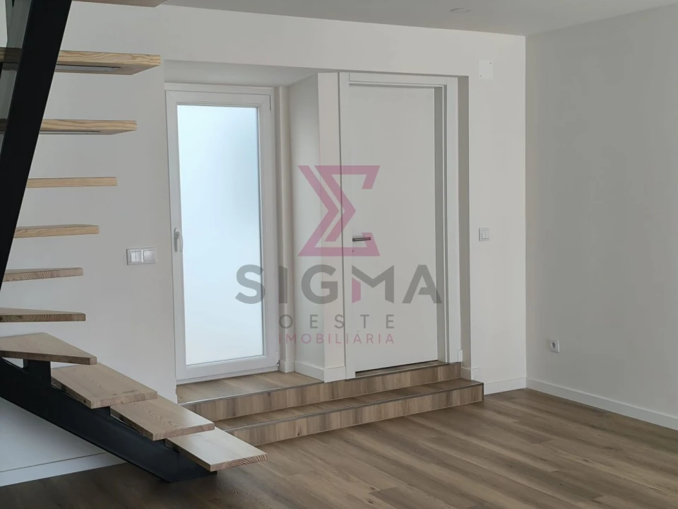 Moradia T2 para Venda em Roliça Foto 27