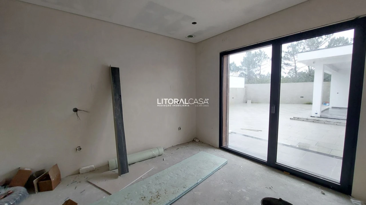 Moradia T4 para Venda em Gafanha da Encarnação Foto 6