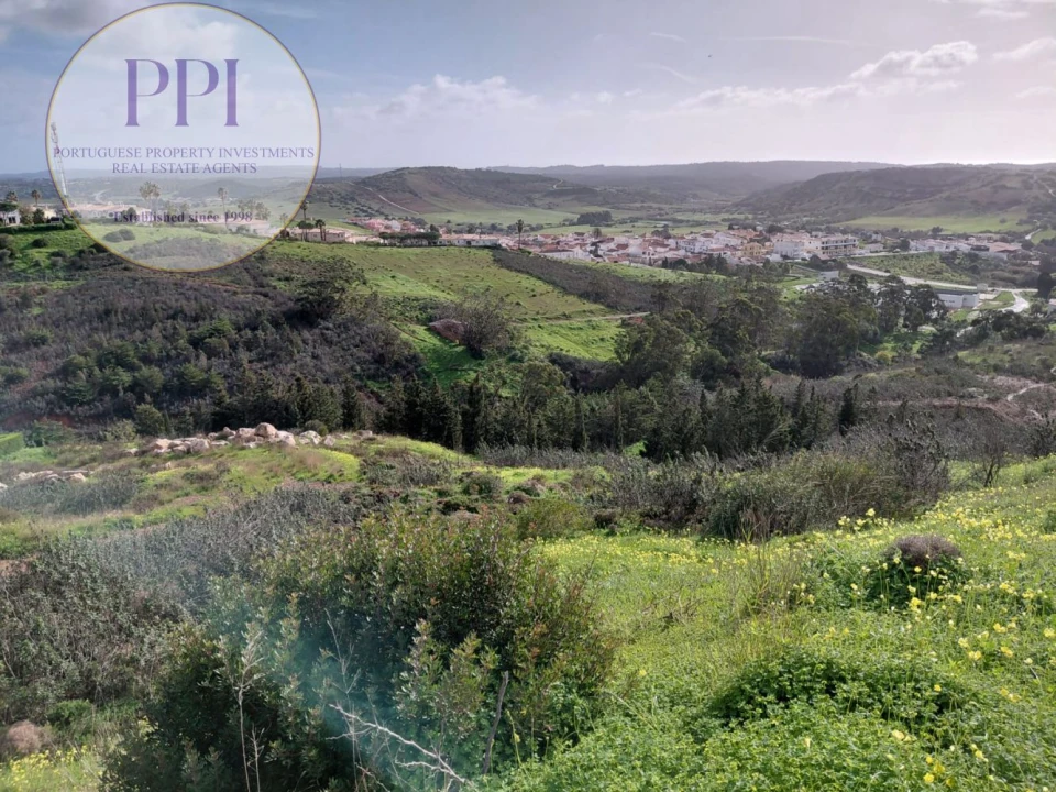 Terreno para Venda em Budens Foto 4