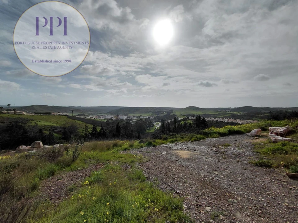 Terreno para Venda em Budens Foto 10