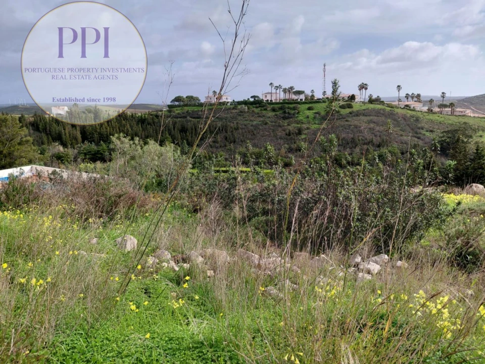 Terreno para Venda em Budens Foto 4