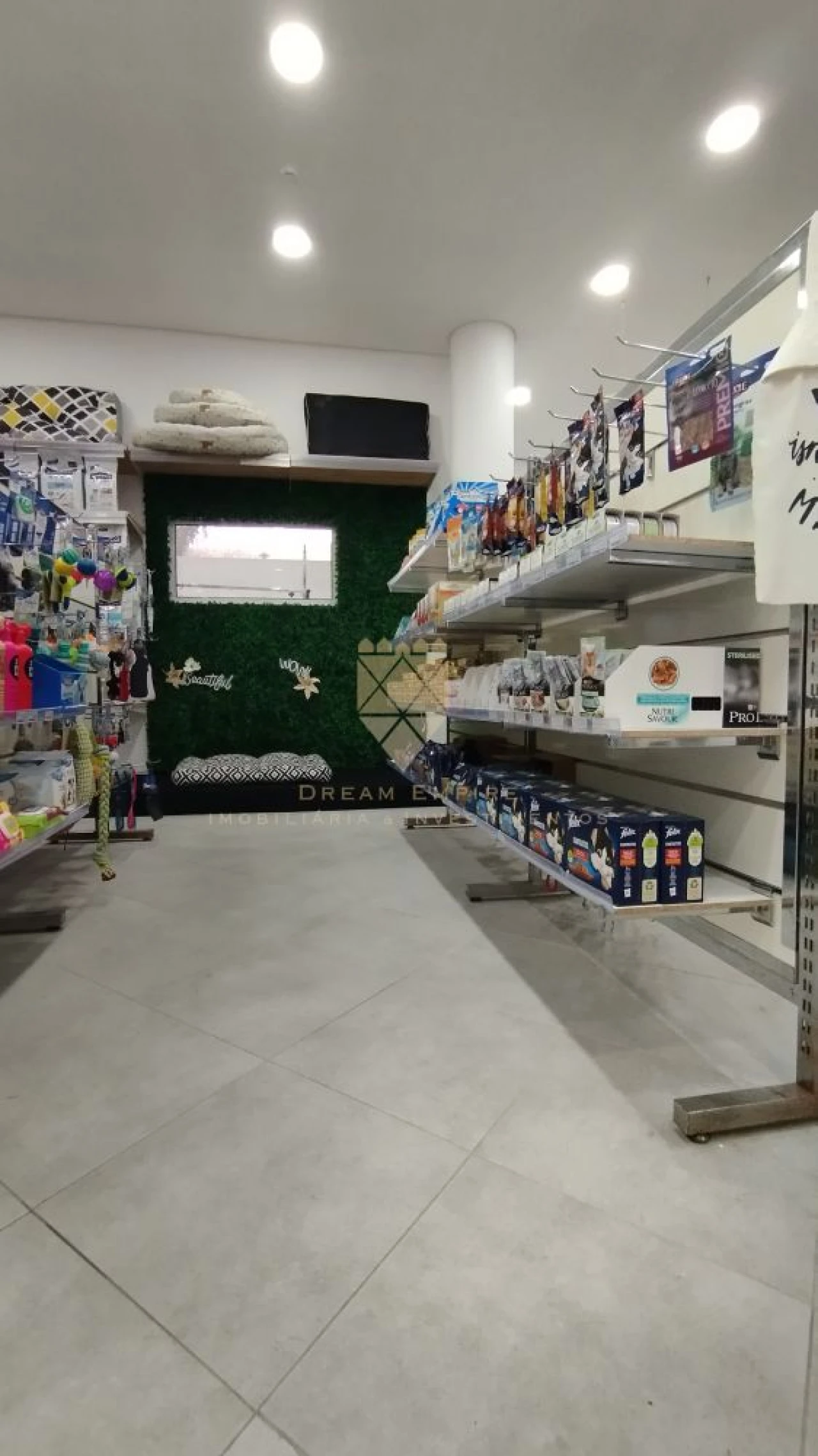 Loja para Trespasse em Santa Maria Maior Foto 8