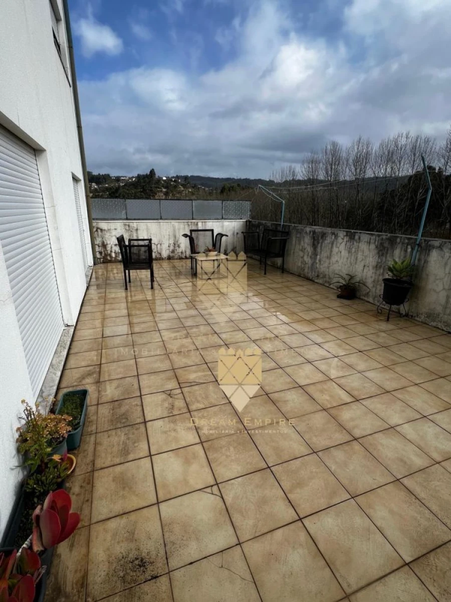 Apartamento T3 para Venda em Paredes Foto 1