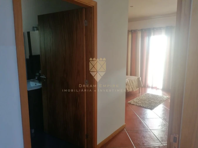 Moradia T3 para Venda em Fonte Arcada Foto 11