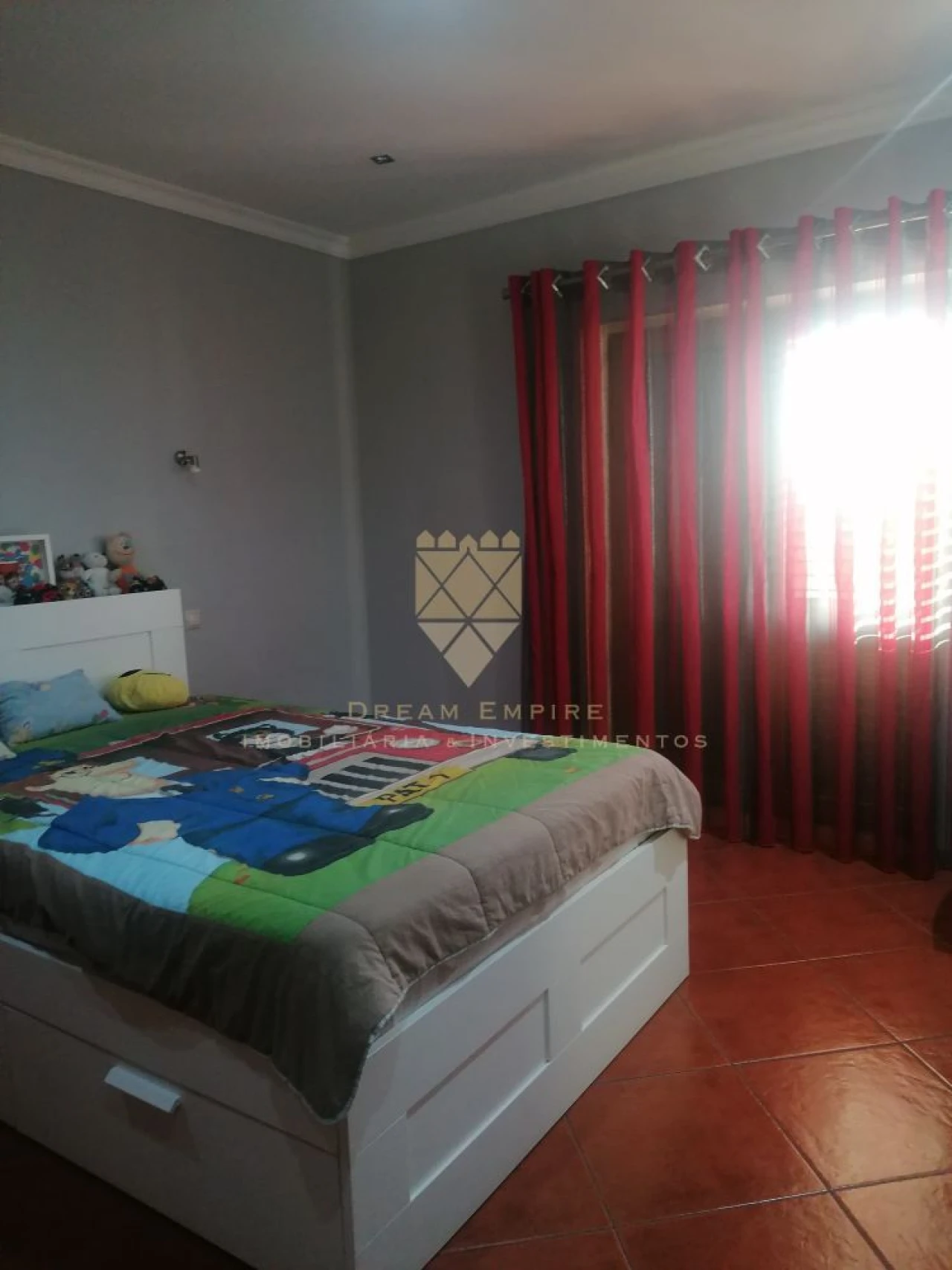 Moradia T3 para Venda em Fonte Arcada Foto 9