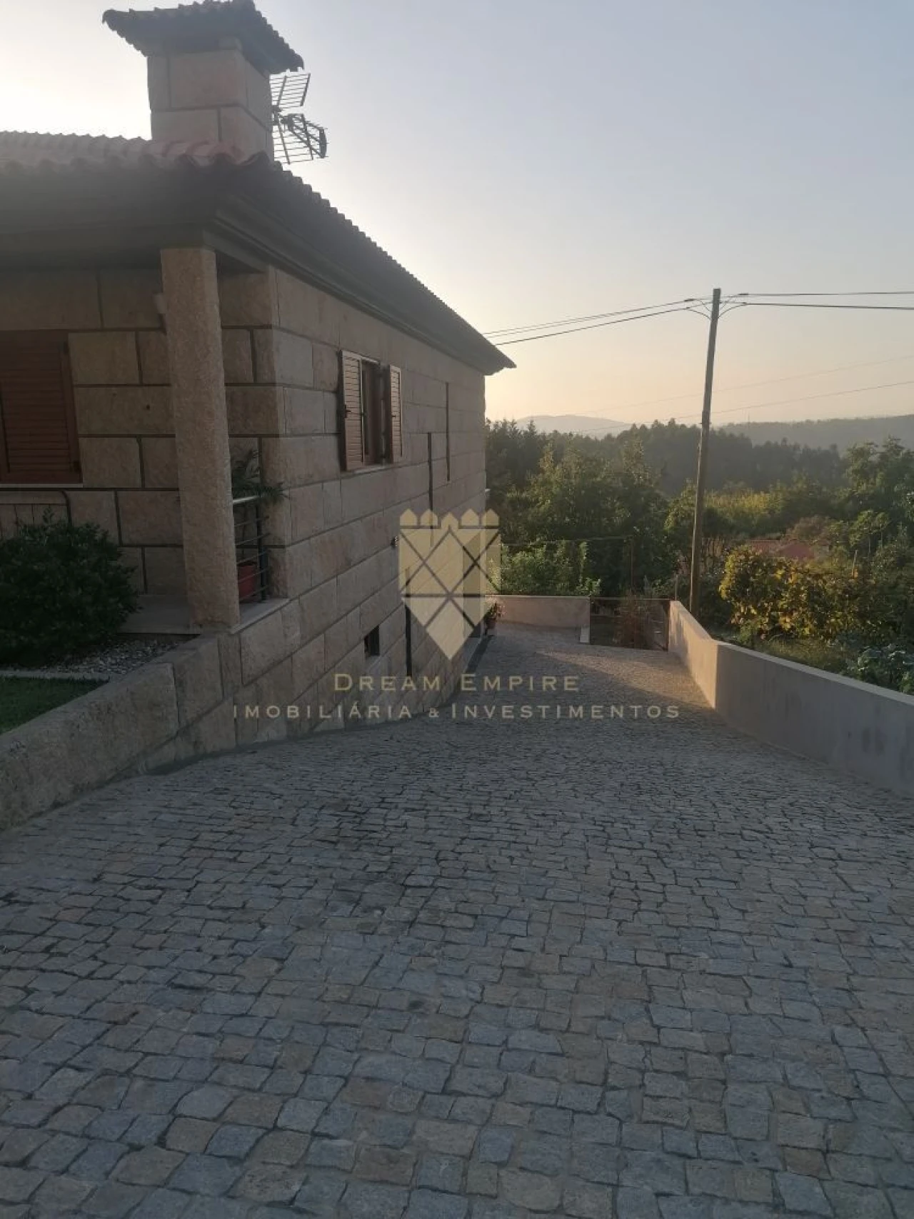 Moradia T3 para Venda em Fonte Arcada Foto 2