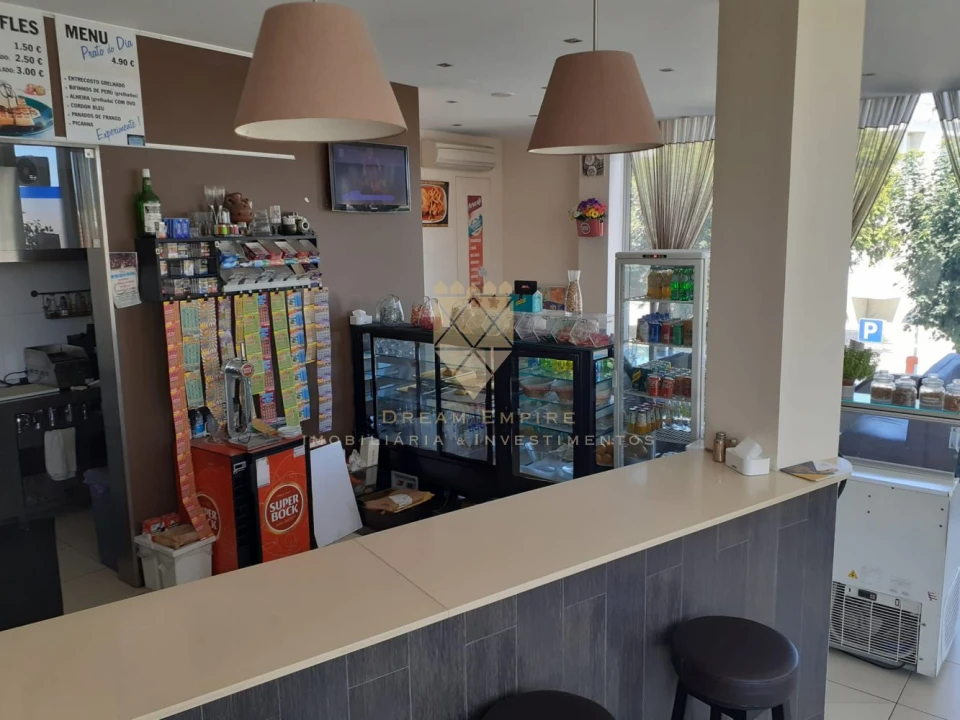 Loja para Trespasse em Paredes Foto 6