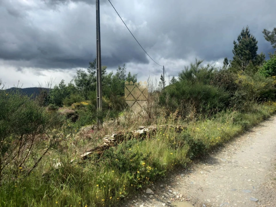 Terreno para Venda em Recarei Foto 3