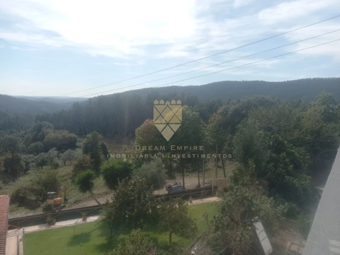 Moradia T3 para Venda em Aguiar de Sousa Foto 2