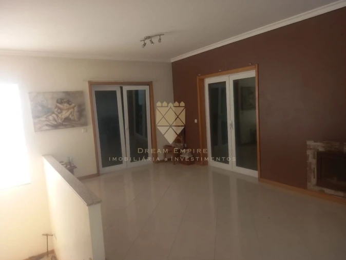 Moradia T3 para Venda em Aguiar de Sousa Foto 22