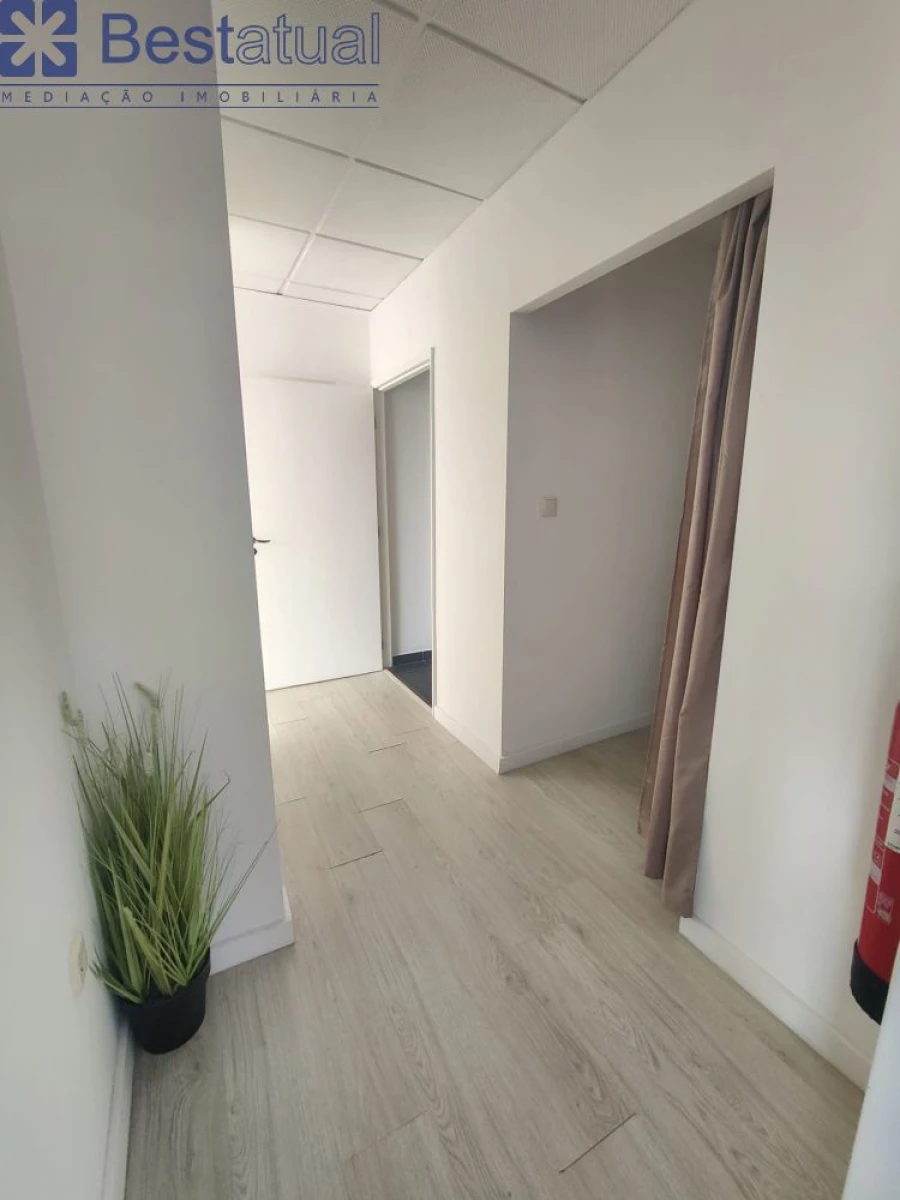 Loja para Venda em Bougado (São Martinho e Santiago) Foto 2