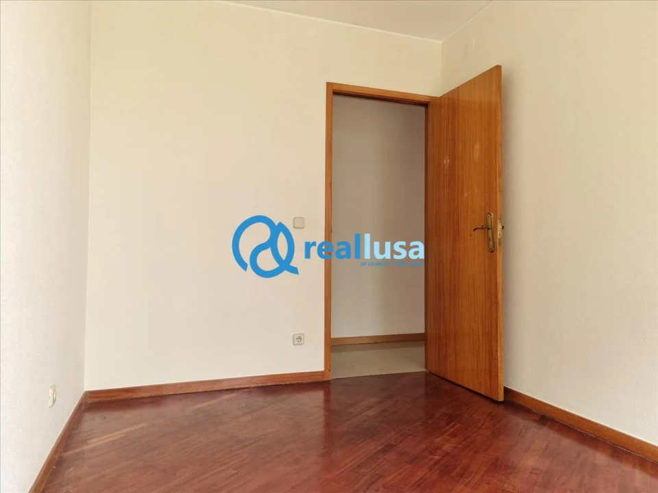 Apartamento T3 para Venda em Rio Tinto Foto 11